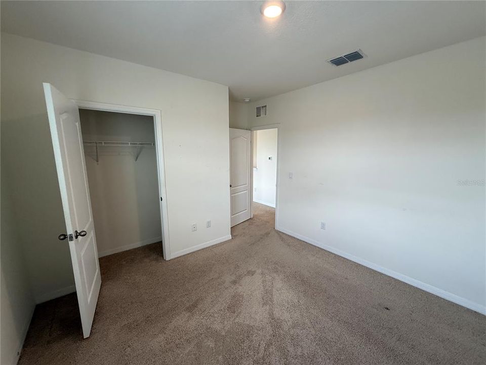 For Sale: $439,900 (5 beds, 3 baths, 2398 Square Feet)