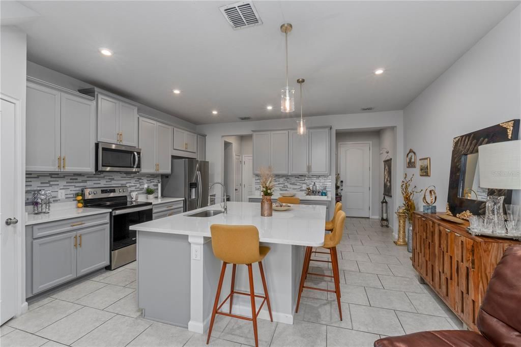 En Venta: $365,000 (3 camas, 2 baños, 1680 Pies cuadrados)