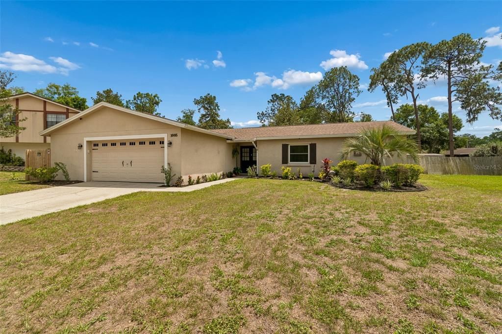 For Sale: $469,000 (3 beds, 2 baths, 1700 Square Feet)