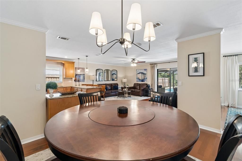 For Sale: $469,000 (3 beds, 2 baths, 1700 Square Feet)