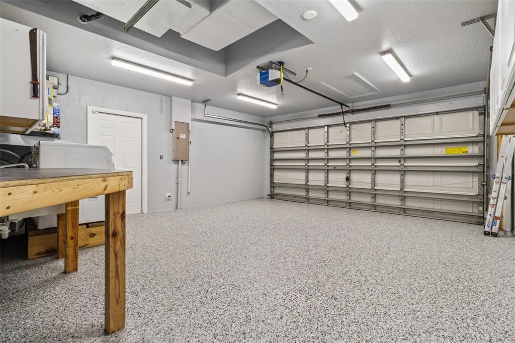 На продажу: $375,000 (2 спален, 2 ванн, 1230 Квадратных фут)