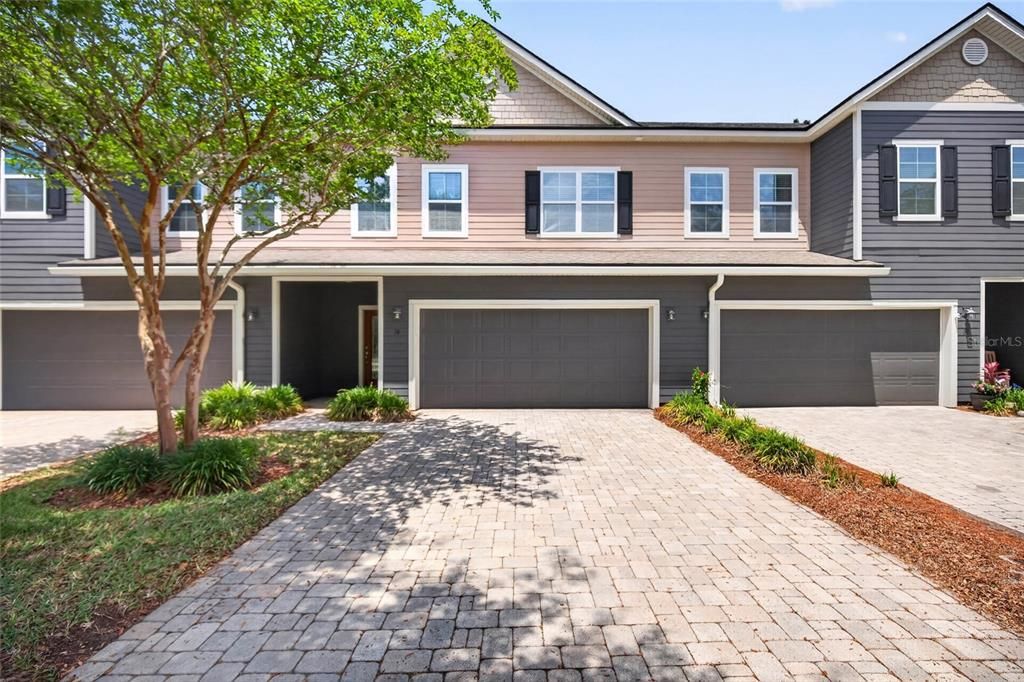 For Sale: $440,000 (3 beds, 2 baths, 2027 Square Feet)