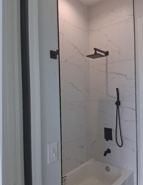 For Sale: $389,000 (3 beds, 2 baths, 1789 Square Feet)