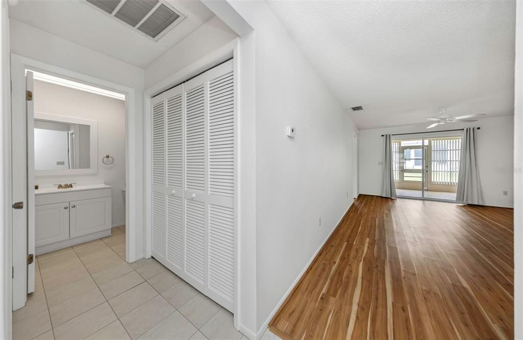 Activo con contrato: $175,000 (2 camas, 2 baños, 964 Pies cuadrados)