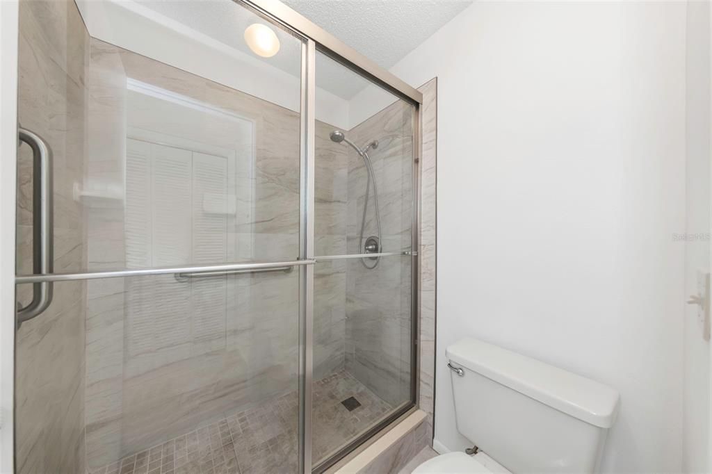 Activo con contrato: $175,000 (2 camas, 2 baños, 964 Pies cuadrados)