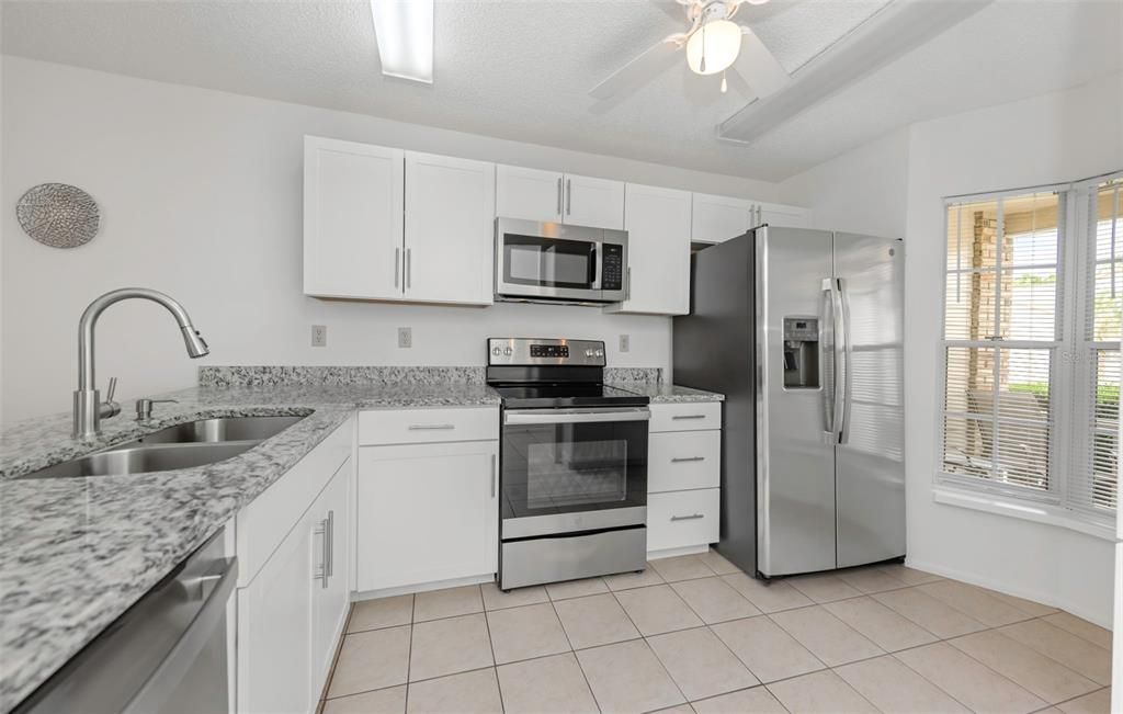 Activo con contrato: $175,000 (2 camas, 2 baños, 964 Pies cuadrados)