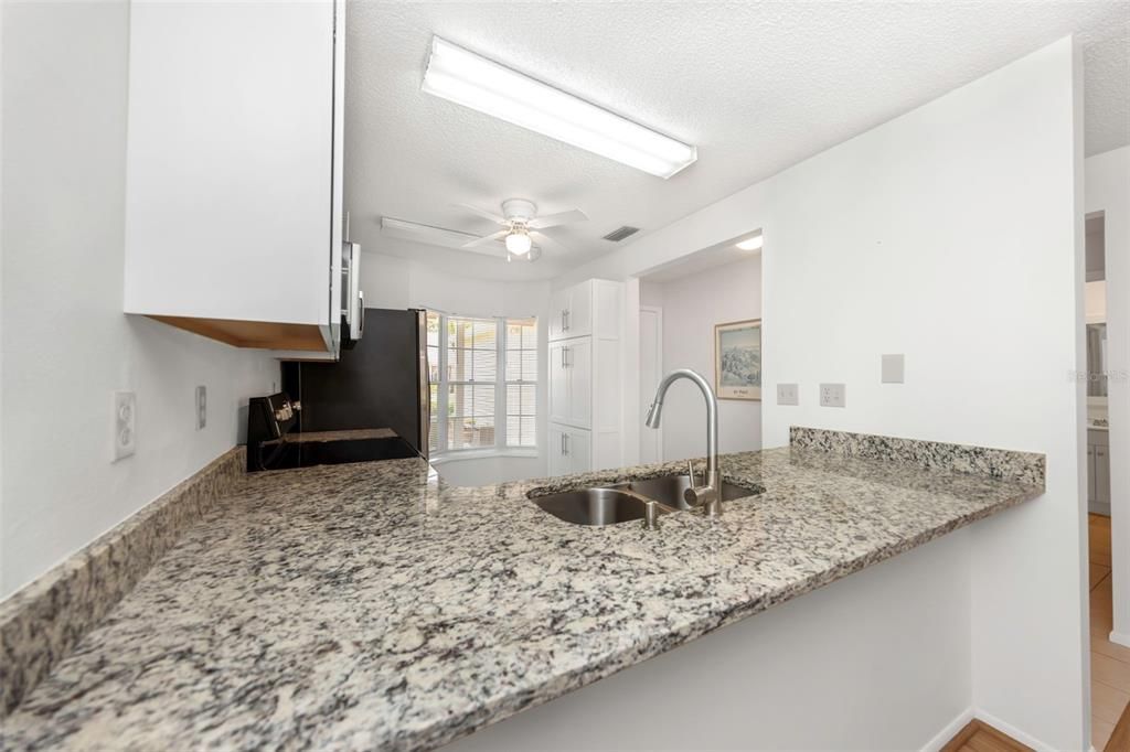 Activo con contrato: $175,000 (2 camas, 2 baños, 964 Pies cuadrados)