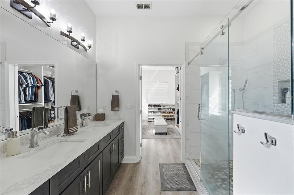 For Sale: $830,000 (3 beds, 2 baths, 1880 Square Feet)