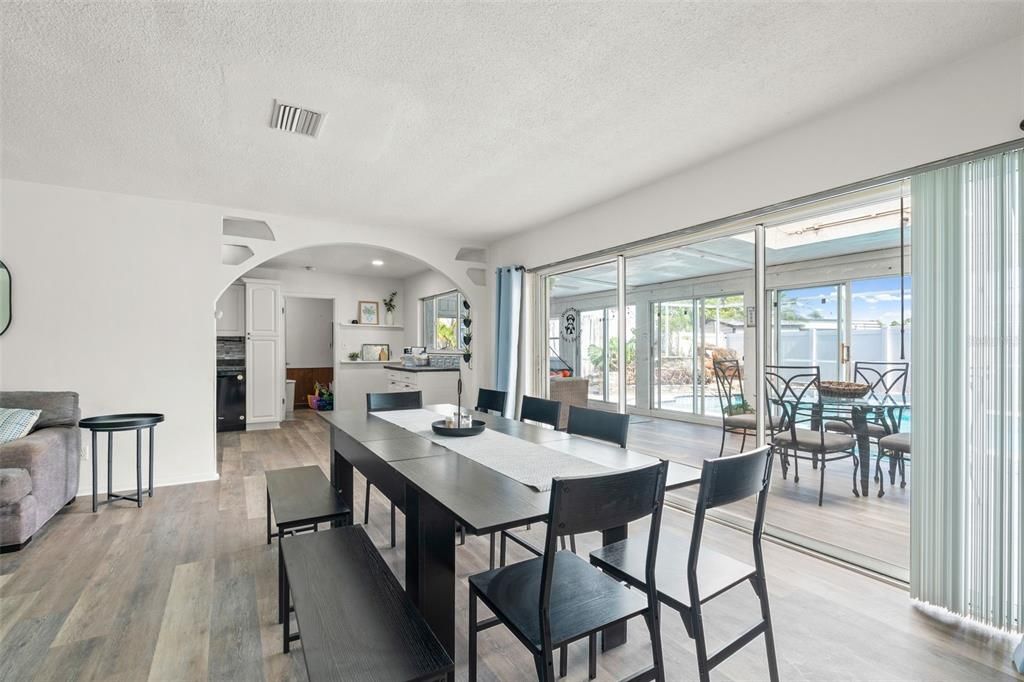 For Sale: $459,000 (4 beds, 2 baths, 2314 Square Feet)