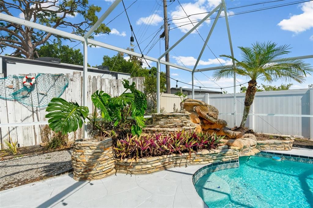 For Sale: $459,000 (4 beds, 2 baths, 2314 Square Feet)