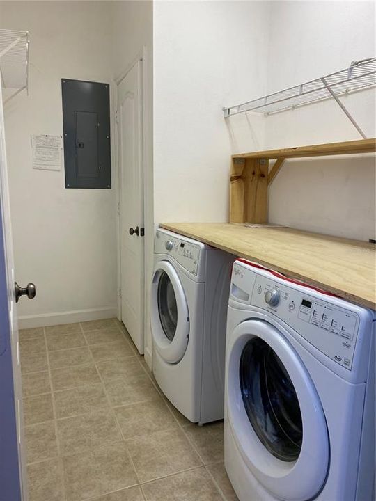 For Rent: $2,800 (4 beds, 2 baths, 2203 Square Feet)