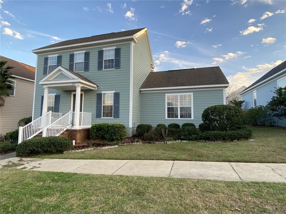 For Rent: $2,800 (4 beds, 2 baths, 2203 Square Feet)