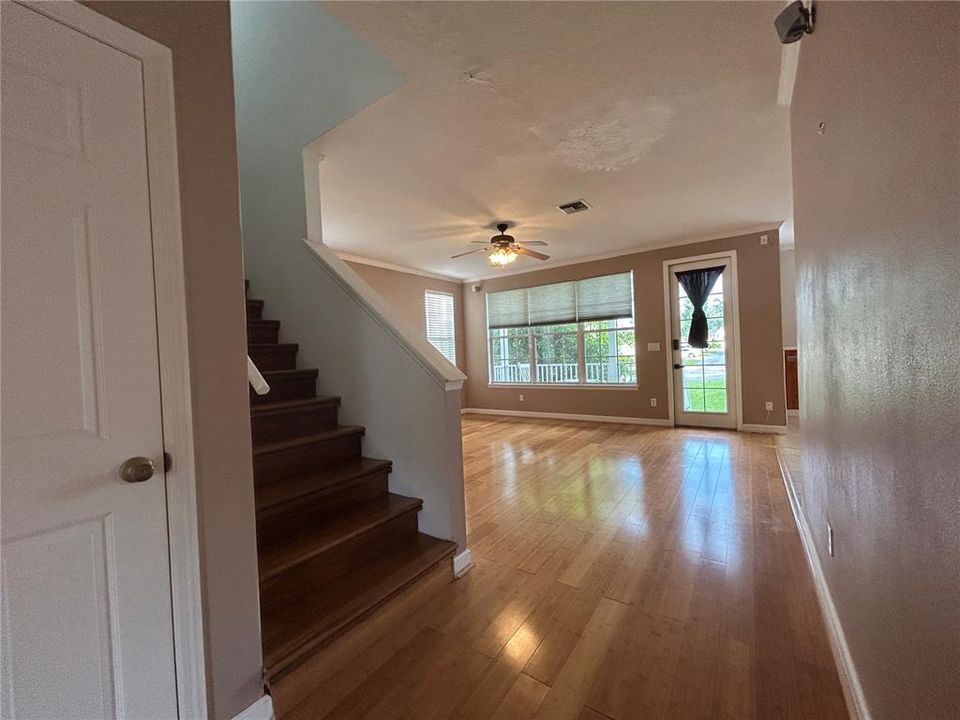 En Renta: $2,800 (4 camas, 2 baños, 2203 Pies cuadrados)