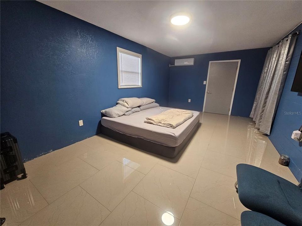 На продажу: $399,900 (5 спален, 3 ванн, 2129 Квадратных фут)