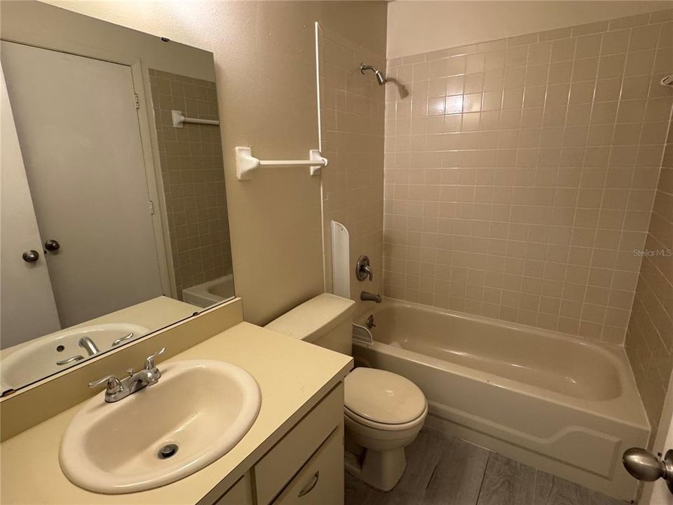 For Rent: $1,595 (2 beds, 2 baths, 948 Square Feet)
