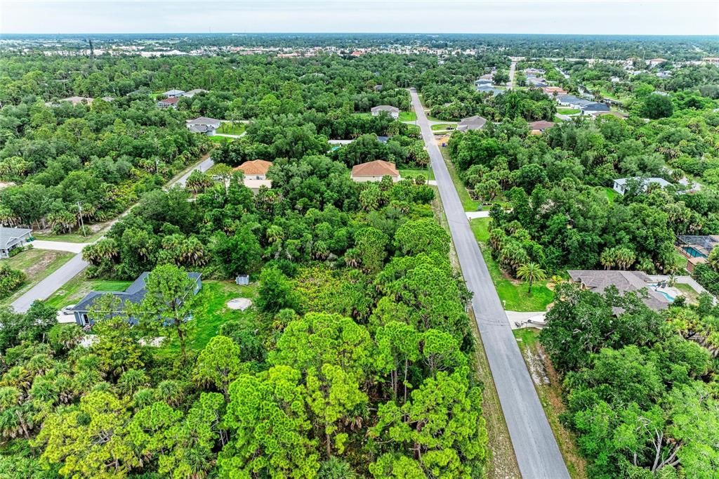 На продажу: $39,998 (0.49 acres)