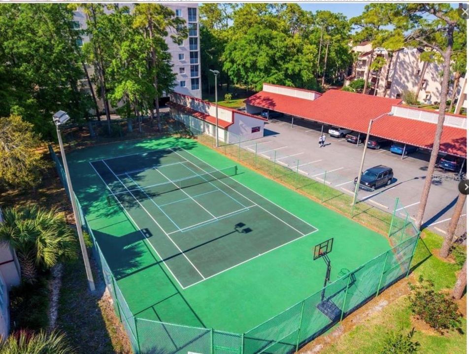 En Venta: $305,000 (3 camas, 2 baños, 1712 Pies cuadrados)