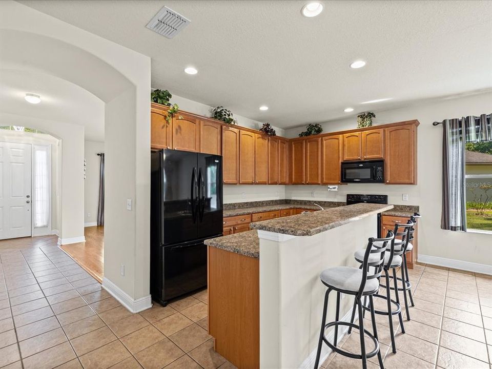 Active With Contract: $330,000 (3 beds, 2 baths, 1984 Square Feet)