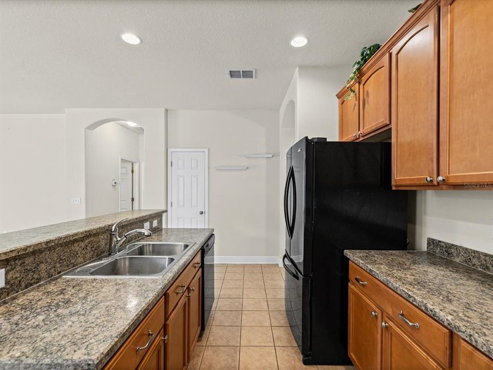 Active With Contract: $330,000 (3 beds, 2 baths, 1984 Square Feet)