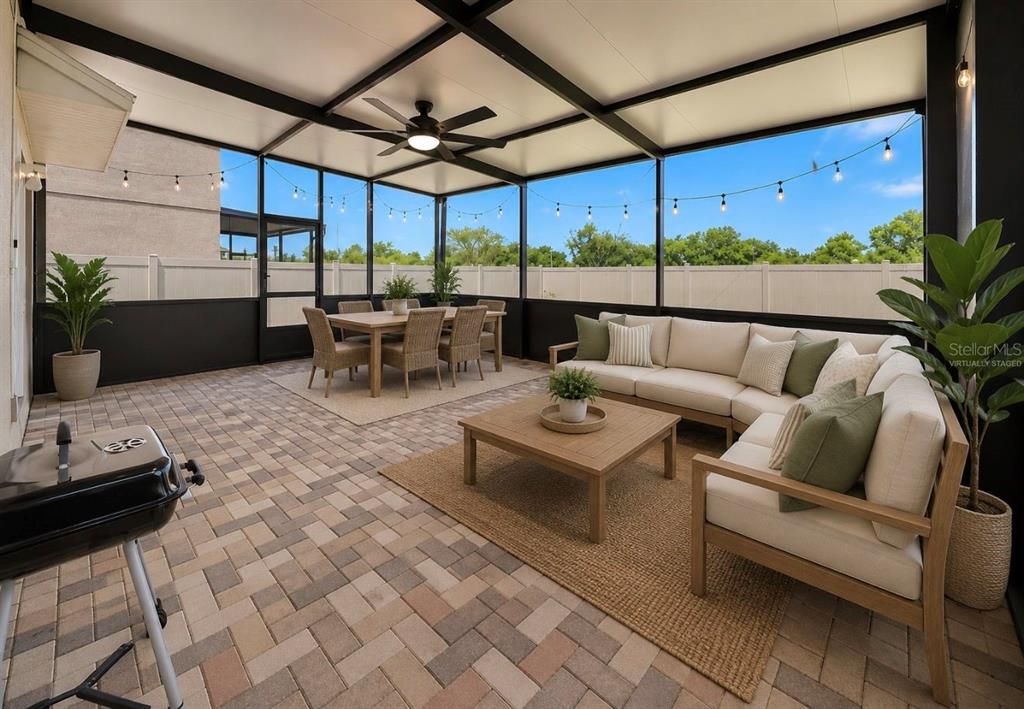 For Sale: $319,900 (4 beds, 2 baths, 1914 Square Feet)