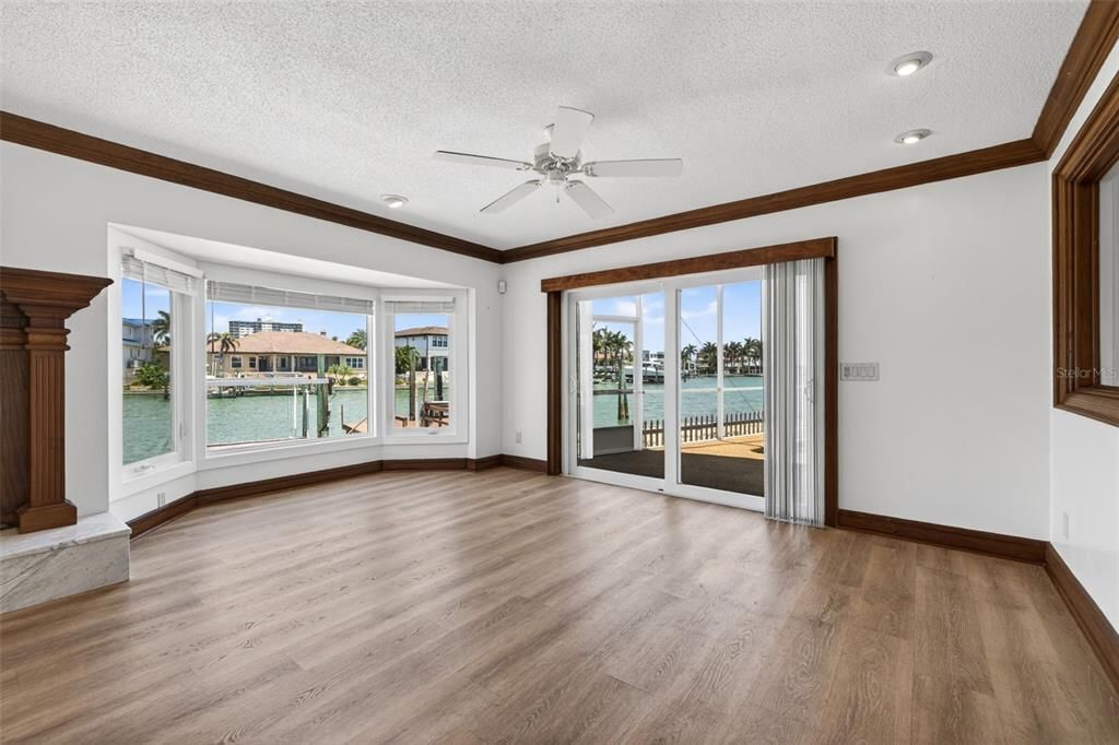 For Sale: $2,250,000 (4 beds, 4 baths, 3897 Square Feet)
