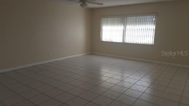 For Rent: $1,895 (4 beds, 2 baths, 1926 Square Feet)
