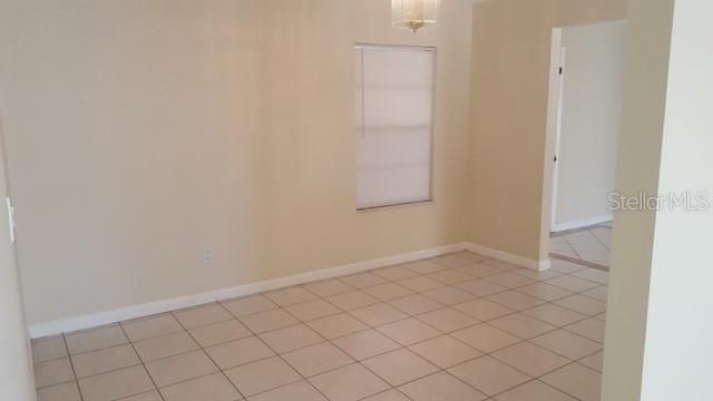 For Rent: $1,895 (4 beds, 2 baths, 1926 Square Feet)