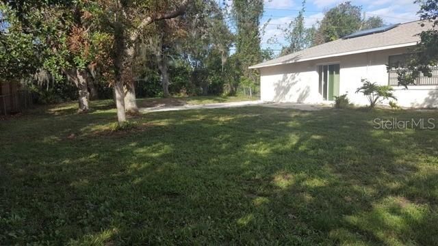 For Rent: $1,895 (4 beds, 2 baths, 1926 Square Feet)