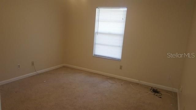 For Rent: $1,895 (4 beds, 2 baths, 1926 Square Feet)