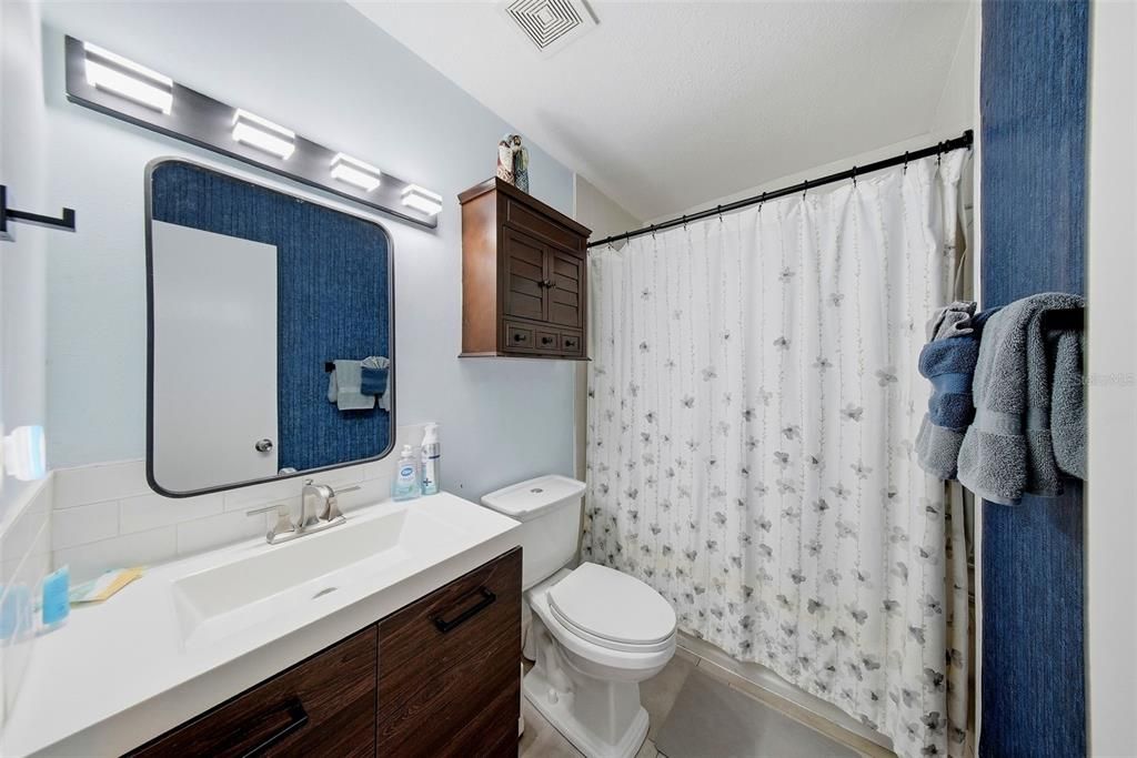 For Sale: $399,000 (4 beds, 2 baths, 1206 Square Feet)