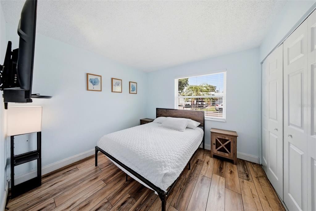 For Sale: $399,000 (4 beds, 2 baths, 1206 Square Feet)