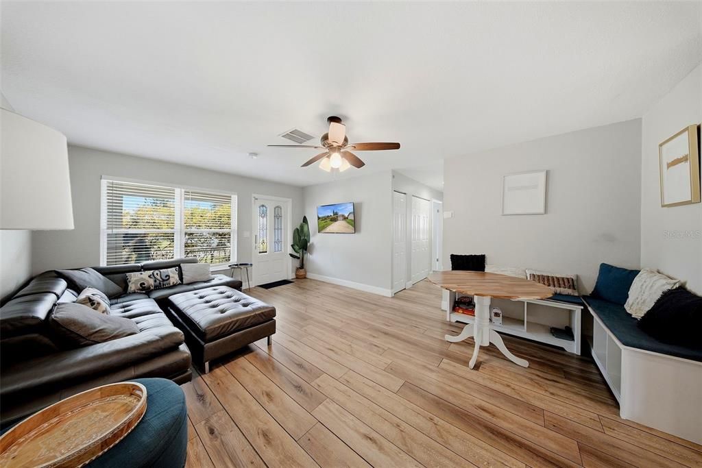 For Sale: $399,000 (4 beds, 2 baths, 1206 Square Feet)