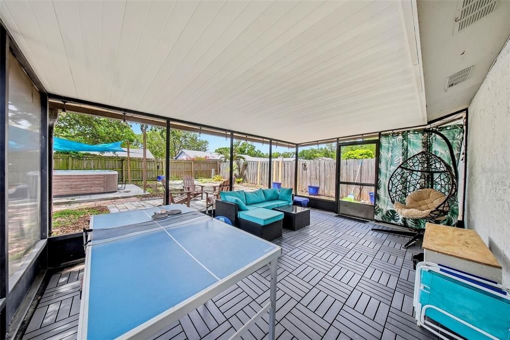 For Sale: $399,000 (4 beds, 2 baths, 1206 Square Feet)