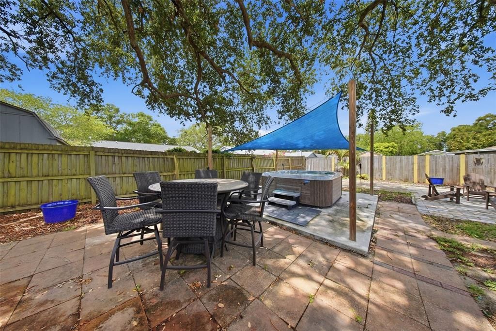 For Sale: $399,000 (4 beds, 2 baths, 1206 Square Feet)