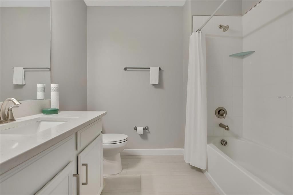 En Venta: $239,900 (2 camas, 2 baños, 1405 Pies cuadrados)