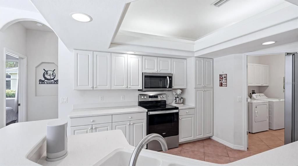 For Sale: $525,000 (3 beds, 2 baths, 1961 Square Feet)