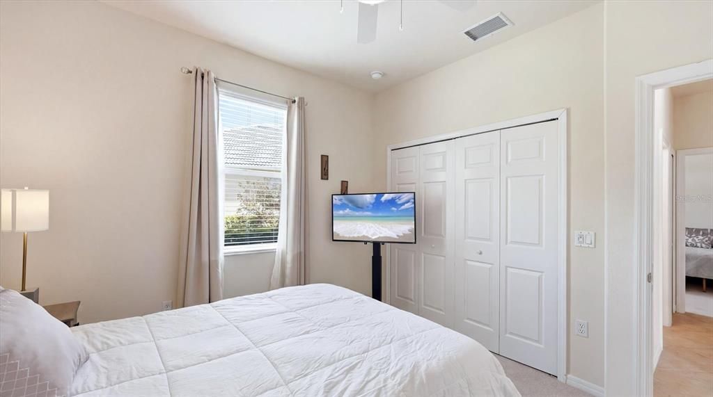 For Sale: $525,000 (3 beds, 2 baths, 1961 Square Feet)