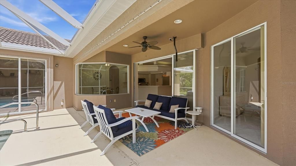 For Sale: $525,000 (3 beds, 2 baths, 1961 Square Feet)