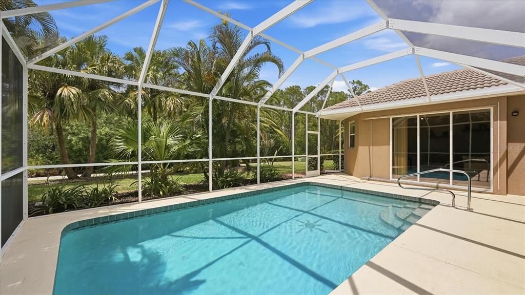 For Sale: $525,000 (3 beds, 2 baths, 1961 Square Feet)