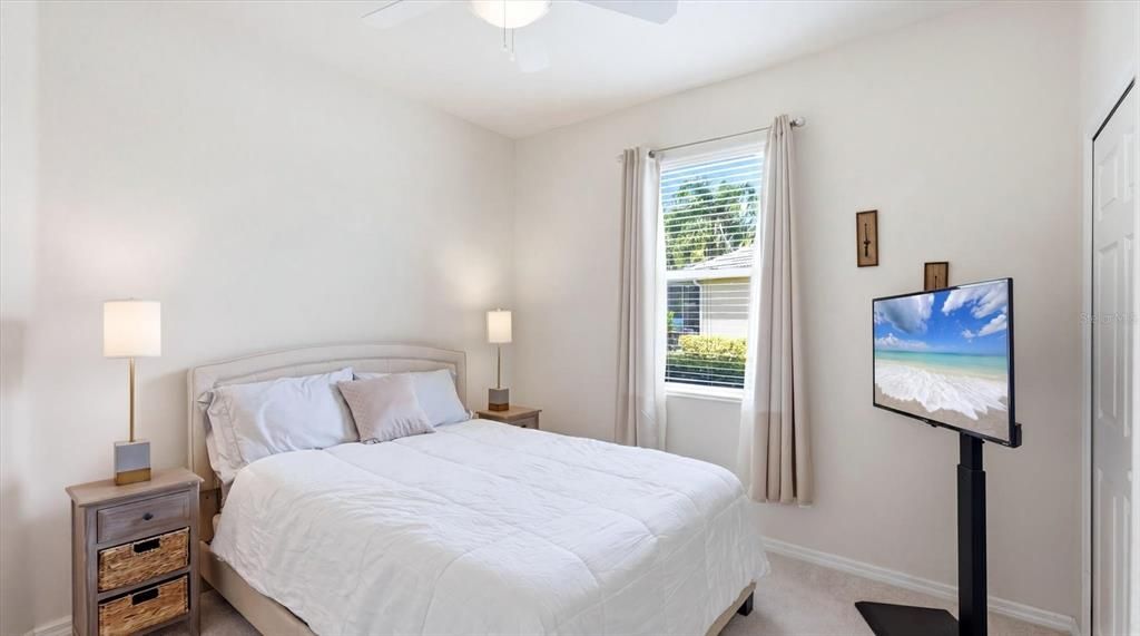 For Sale: $525,000 (3 beds, 2 baths, 1961 Square Feet)