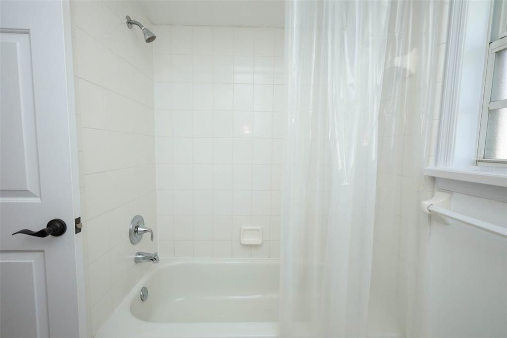 En Venta: $355,000 (3 camas, 2 baños, 1695 Pies cuadrados)