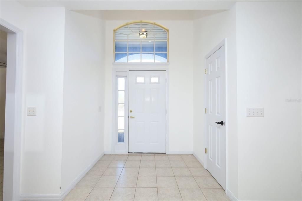En Venta: $355,000 (3 camas, 2 baños, 1695 Pies cuadrados)