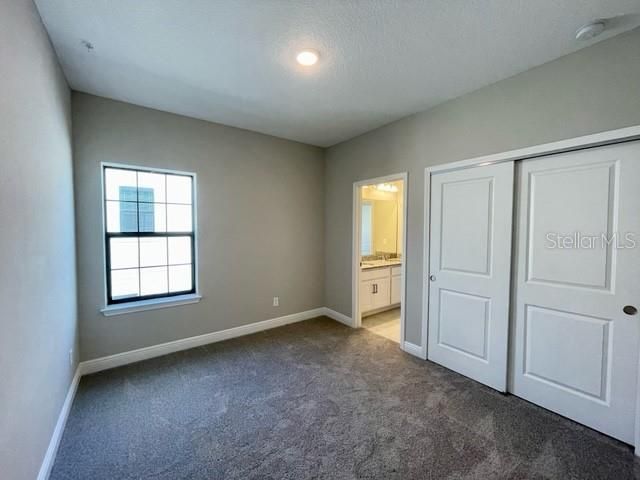 For Rent: $3,245 (4 beds, 3 baths, 2359 Square Feet)