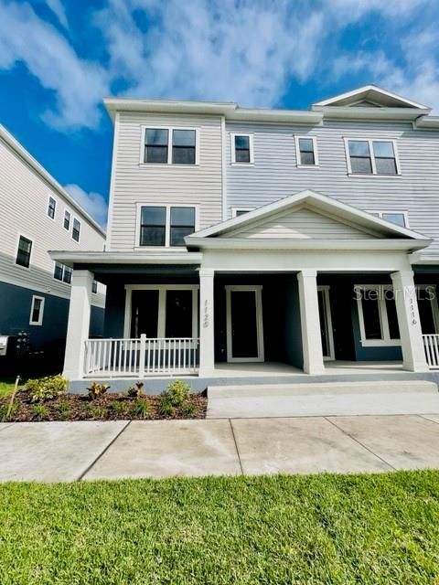 For Rent: $3,245 (4 beds, 3 baths, 2359 Square Feet)