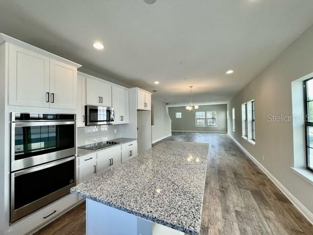 For Rent: $3,245 (4 beds, 3 baths, 2359 Square Feet)