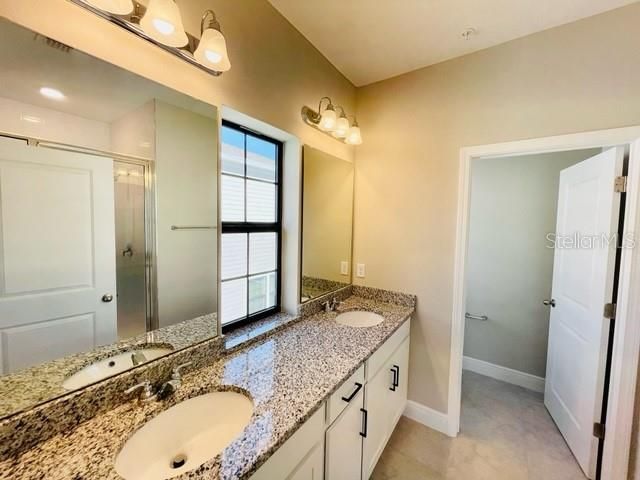 For Rent: $3,245 (4 beds, 3 baths, 2359 Square Feet)