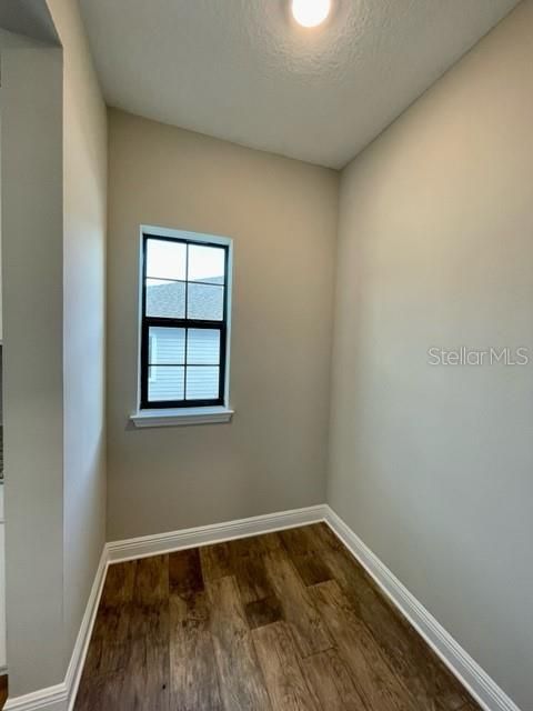 For Rent: $3,245 (4 beds, 3 baths, 2359 Square Feet)