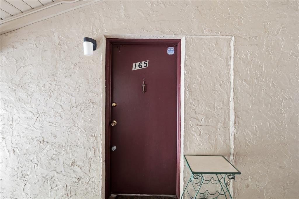 For Sale: $85,000 (1 beds, 1 baths, 710 Square Feet)