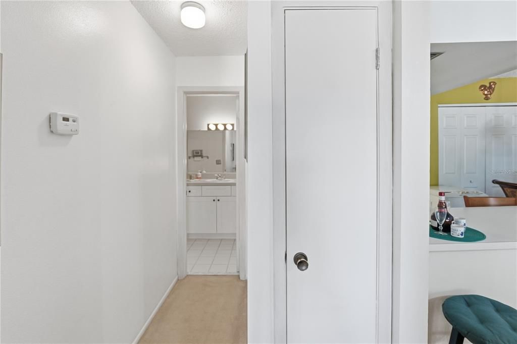 For Sale: $85,000 (1 beds, 1 baths, 710 Square Feet)