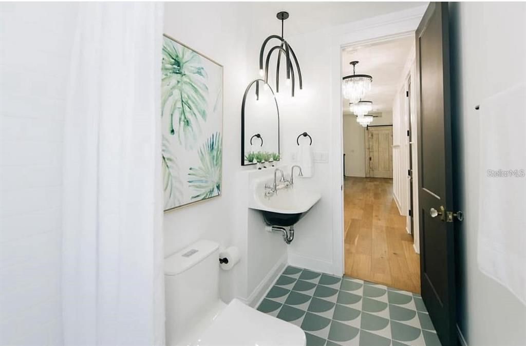 En Venta: $1,995,000 (4 camas, 3 baños, 3595 Pies cuadrados)